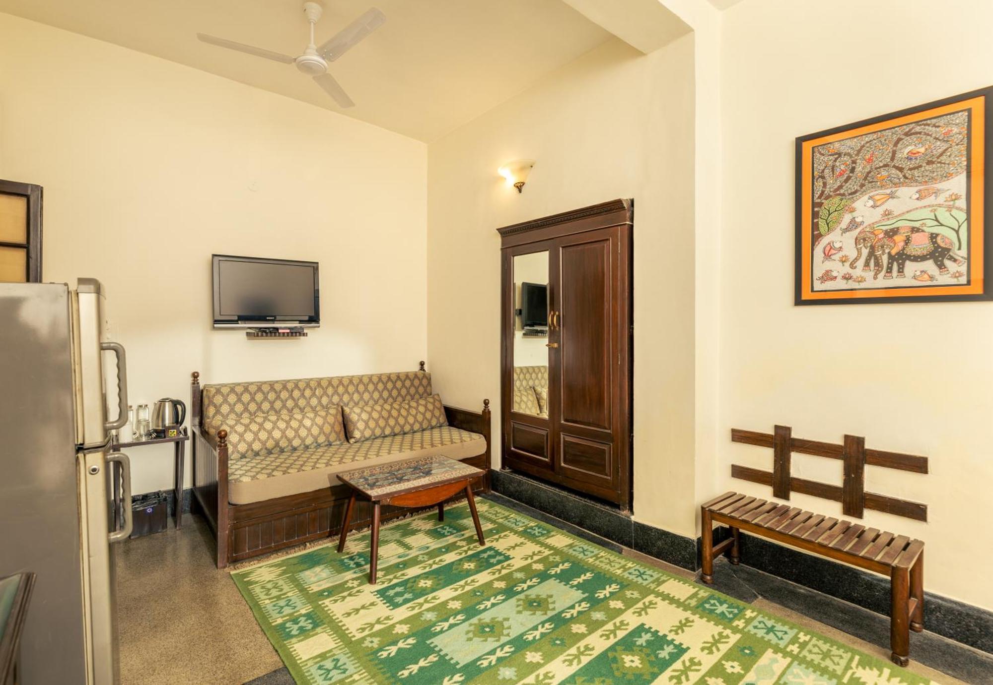 LUTYENS BUNGALOW BED & BREAKFAST NEW DELHI